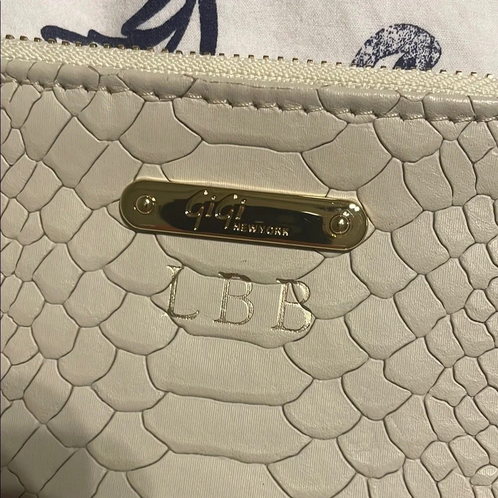 Gigi New York - Leather Cream Clutch with Snake Texture